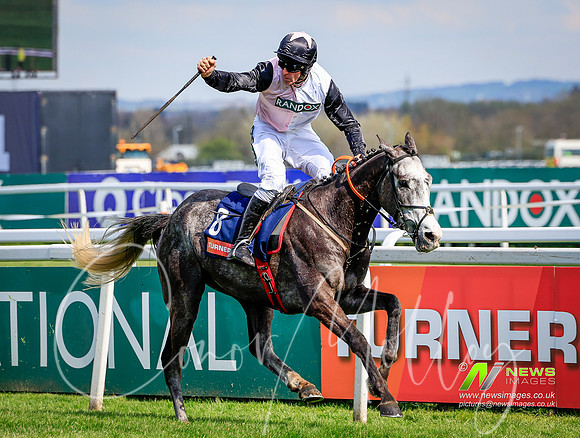Davy Russell wins on Irish Point, Aintree 2023