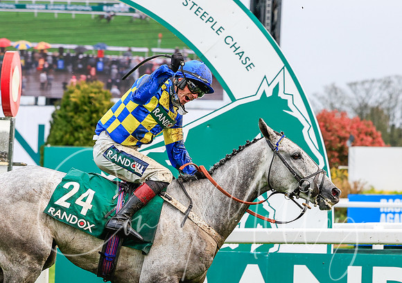 Sam Twiston-Davies wins at Aintree
