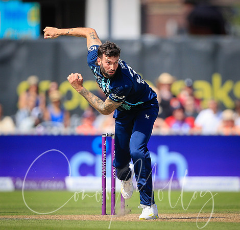 Reece Topley bowls for England