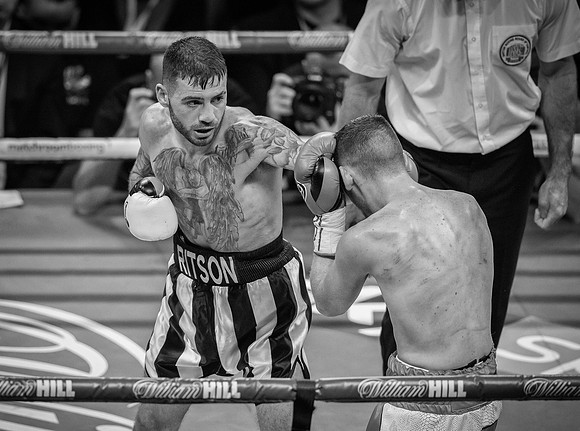 Lewis Ritson v Robbie Barrett
