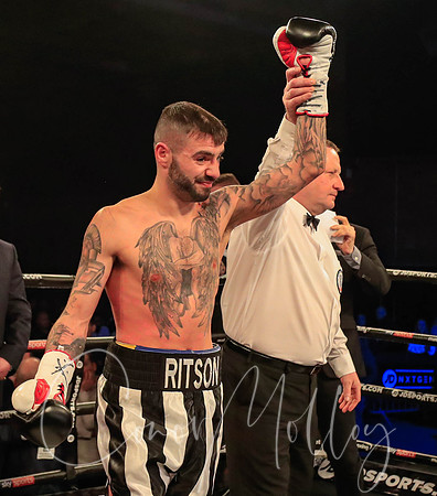 Lewis Ritson wins in the first round