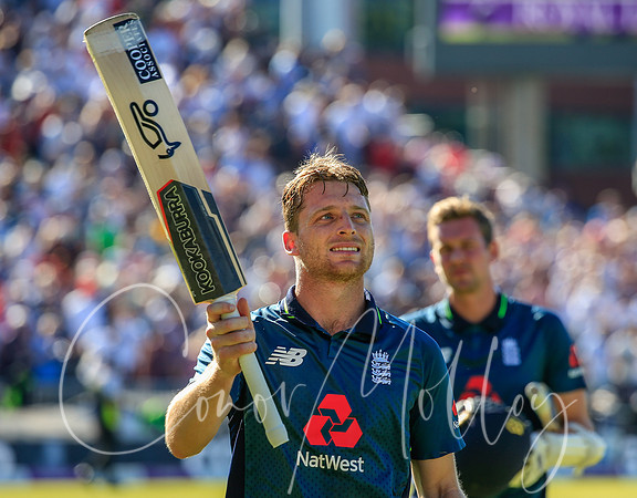 Jos Buttler wins the game for England