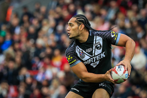 Martin Taupau of New Zealand