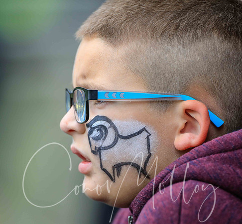 Young Rams fan awaits the action